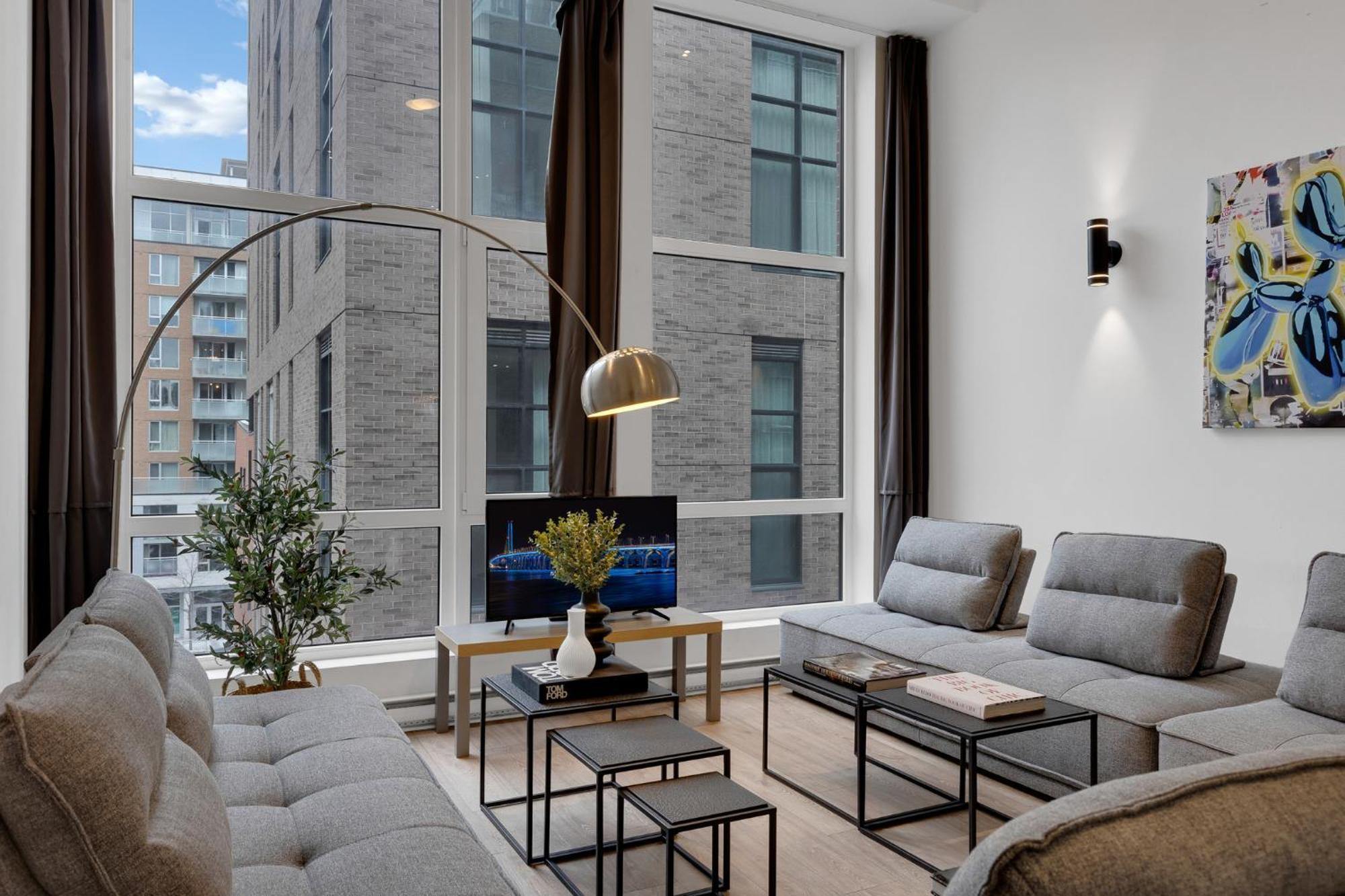 Liv Mtl Downtown