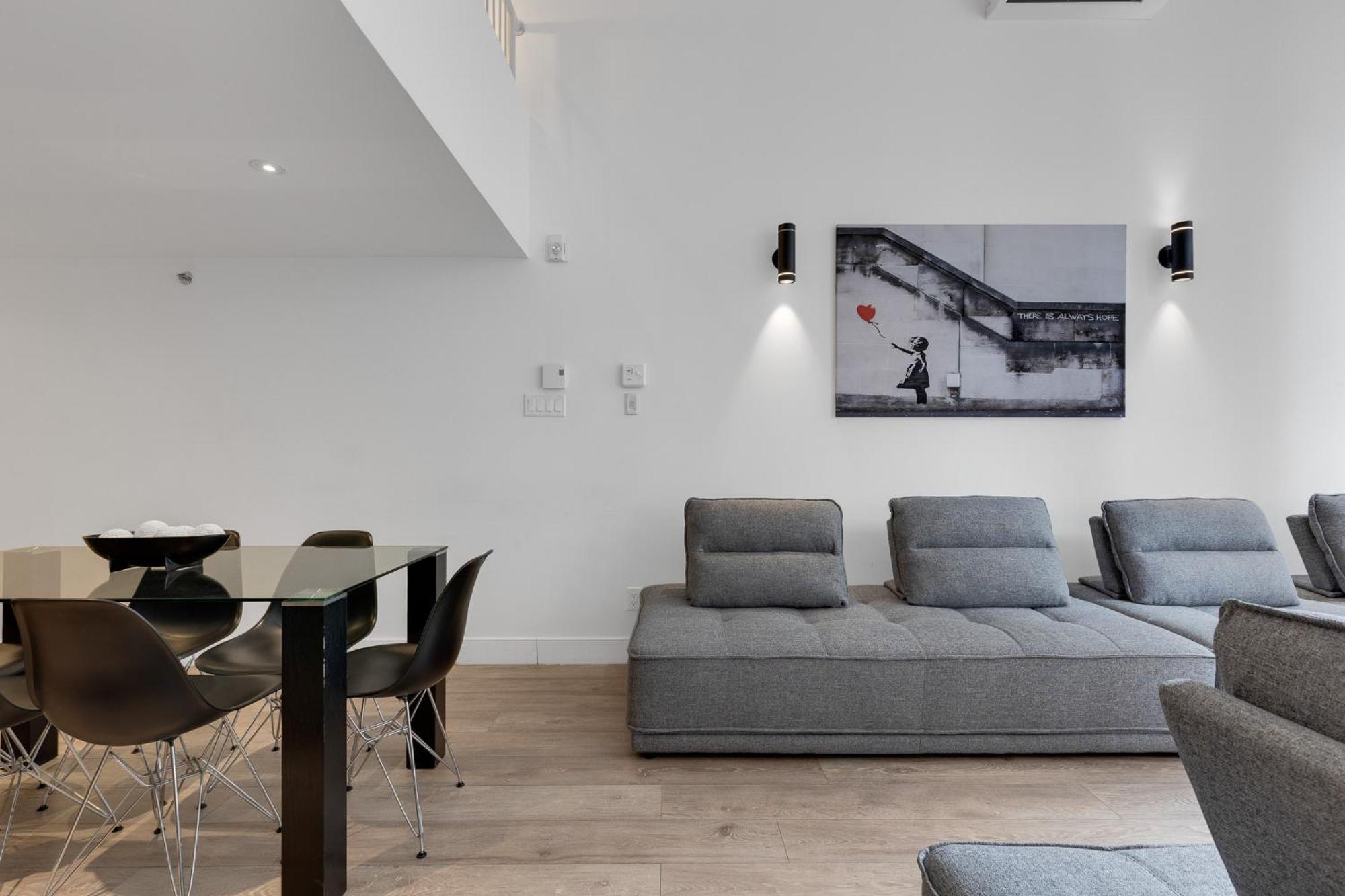 Liv Mtl Downtown 3* Montréal