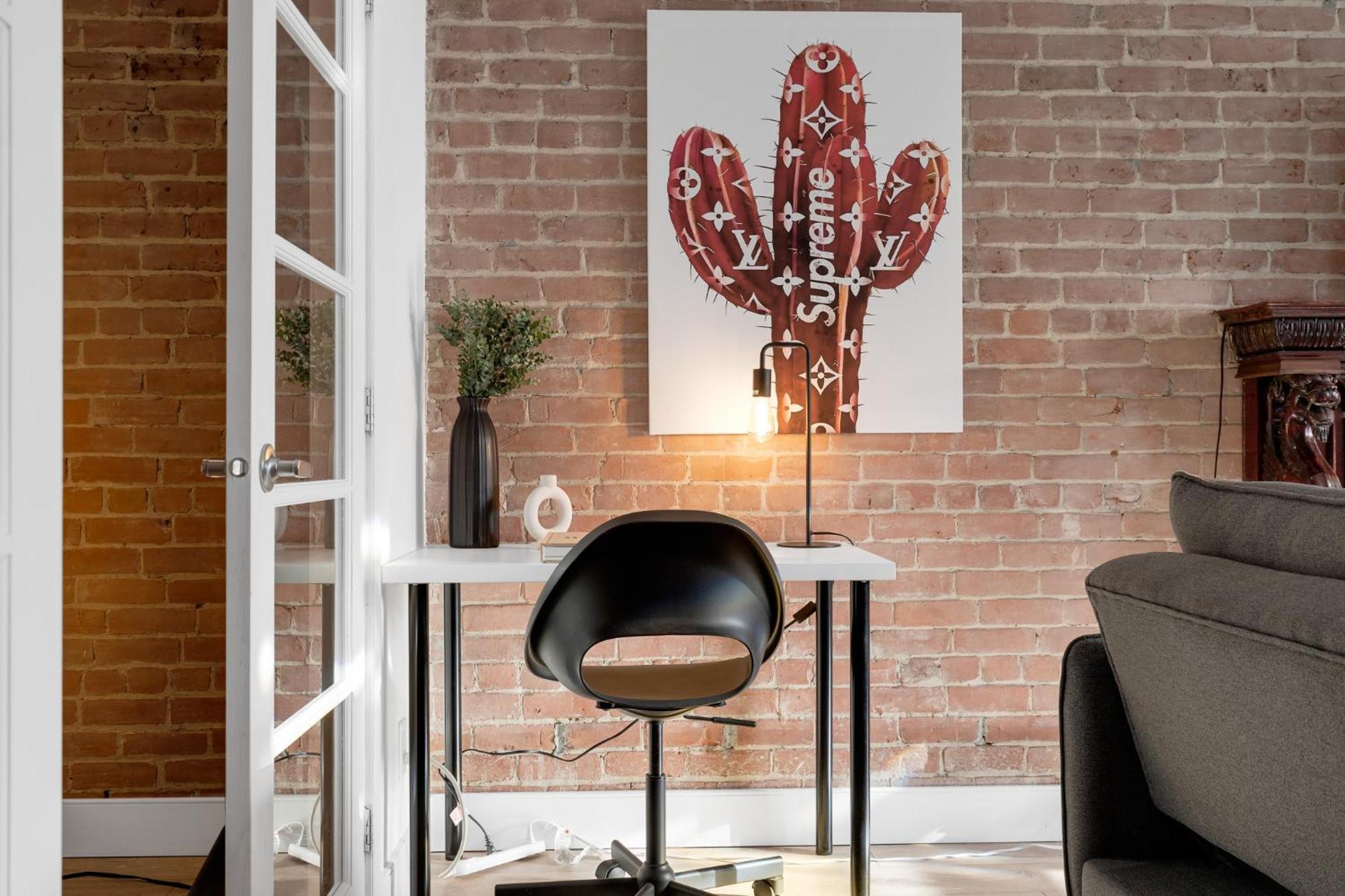 Liv Mtl Downtown 3*