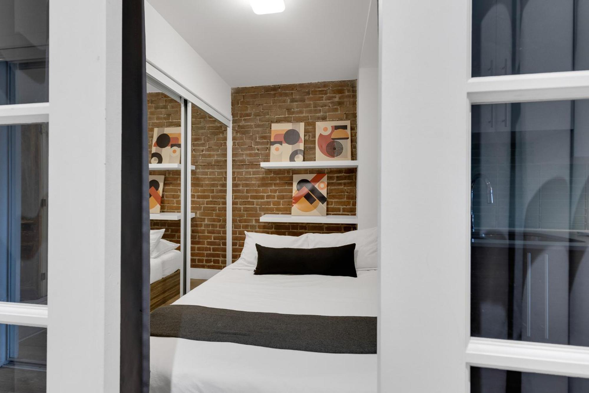 Aparthotel Liv Mtl Downtown