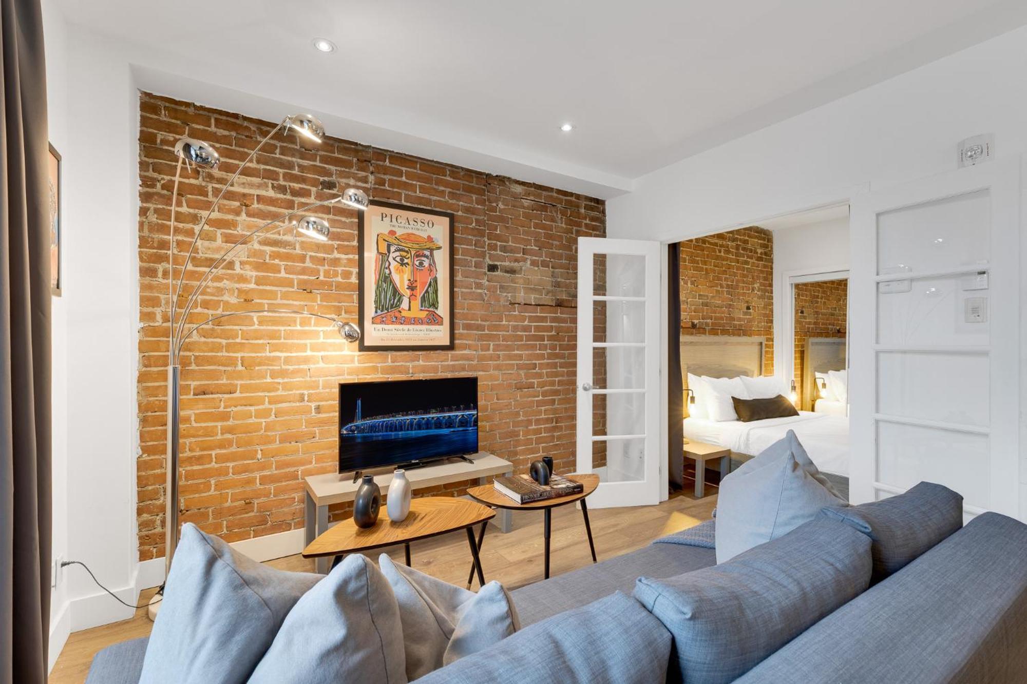 Liv Mtl Downtown 3* Montreal